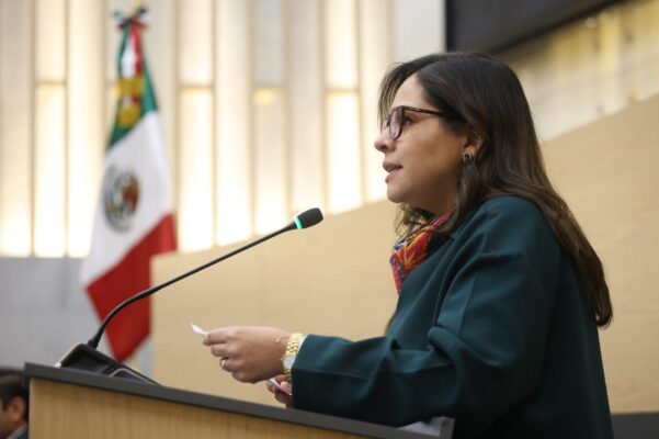 Impulsa Guadalupe Vargas iniciativa para prevenir y sancionar la violencia digital contra la niñez en Puebla