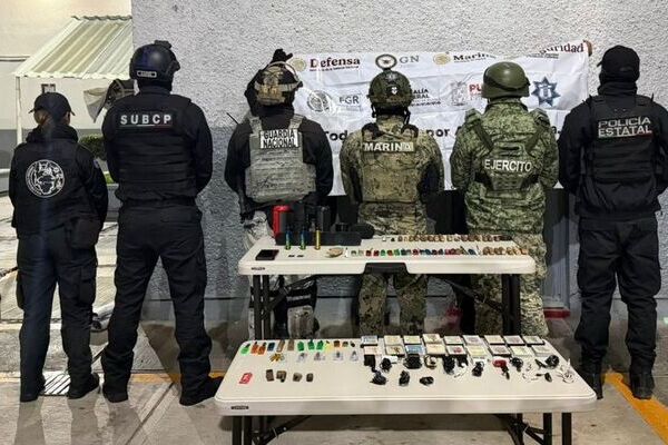 Implementa SSP Puebla operativos de revisión en penales de Tepexi y Cholula; decomisa 92 objetos punzocortantes