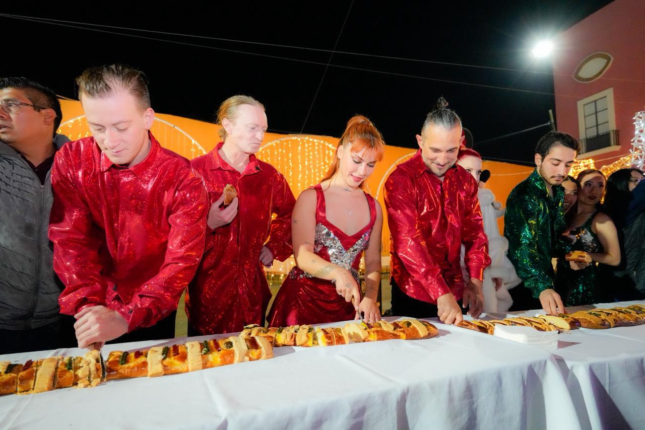 Villa Navideña Tlaxcala 2025 cierra con partida de la rosca de reyes monumental