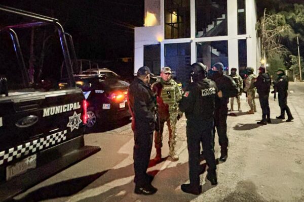 Defensa y policías municipales aplican operativo coordinado en Tlaxcala, Panotla y Texoloc