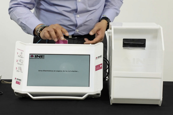 El INE pondrá en operación urnas electrónicas con pantallas táctiles en las elecciones estatales de que renovarán el congreso local