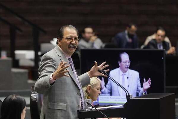 Sandoval cuestionó la reforma, dijo que con las actuales reglas electorales, el oficialismo ganó la presidencia y mayoría del Congreso