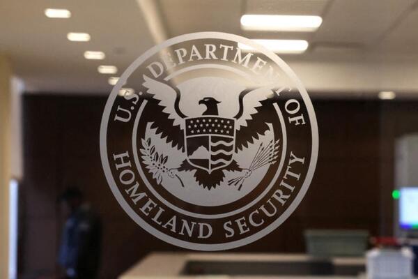 El cierre parcial del Departamento de Seguridad Nacional de Estados Unidos arrancó este sábado sin un plazo claro para su reapertura