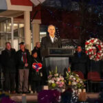 Mark Carney rindió homenaje el viernes a las víctimas de la matanza en Tumbler Ridge, que dejó ocho muertos, la mayoría eran niños