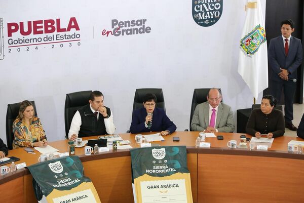 El gobierno de Puebla decidió no ceder a los chantajes de los transportistas que amagaron con paros y dejar de prestar el servicio