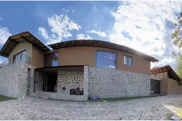 "El Mencho" se escondía de manera estratégica en una casa del exclusivo fraccionamiento campestre Tapalpa Country Club, en Jalisco