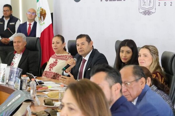 Alejandro Armenta Mier ofreció diálogo y apoyos económicos para los transportistas que incumplieron con la Revista Vehicular