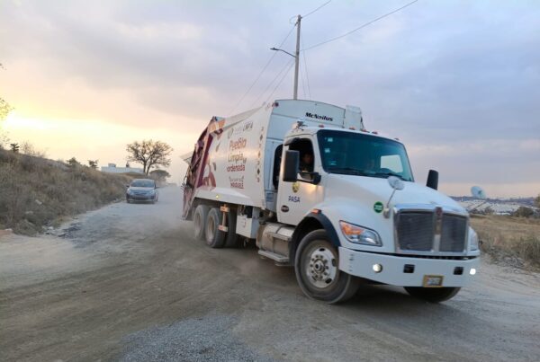 Ayuntamiento de Puebla garantiza recolección de basura tras bloqueo al relleno sanitario de Chiltepeque