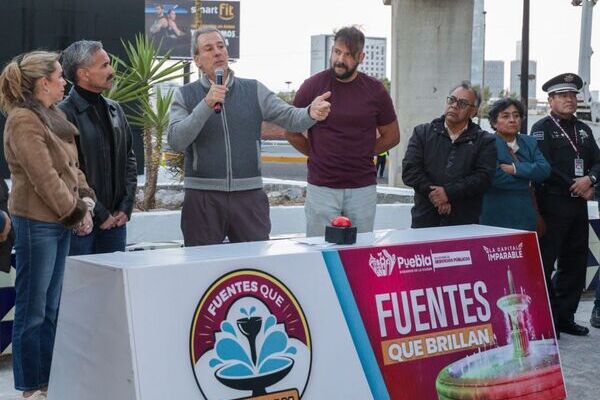 Pepe Chedraui inauguró el mantenimiento integral de la fuente ubicada en el Distribuidor Vial 485 gracias a la estrategia Fuentes que Brillan