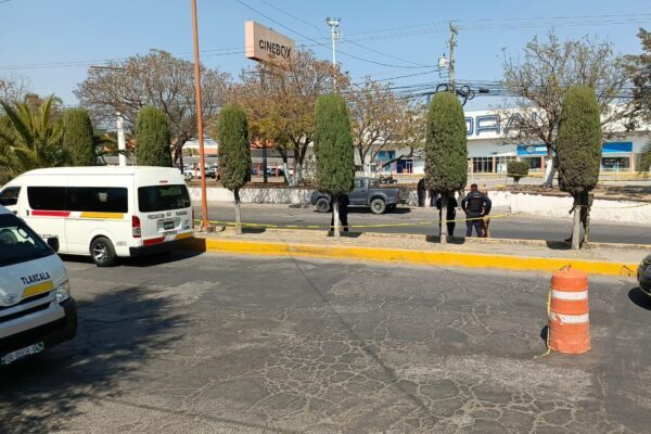 Abandonan camioneta con cuerpo desmebrado en Texmelucan; víctima sería hombre desaparecido desde el 26 de enero