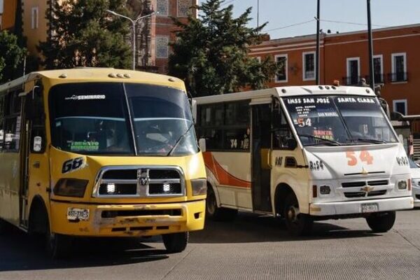 Es cierto que el estado de Puebla está entre los estados del país donde se cobra menos por el servicio de transporte público