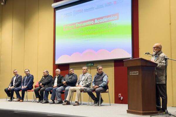 Este 7 de febrero se realizó el primer encuentro académico de capacitación en educación obligatoria 2026, encabezado por Manuel Viveros
