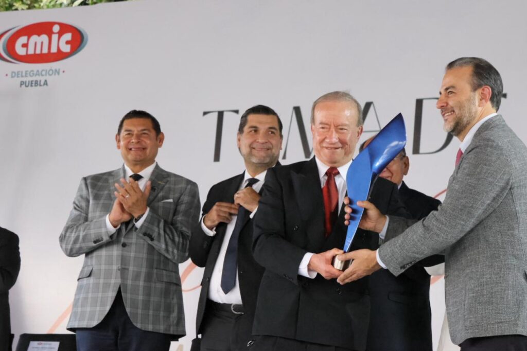 Armenta convoca a CMIC a participar en construcción del Tren Ligero Puebla-Atlixco y tren Puebla-Tlaxcala