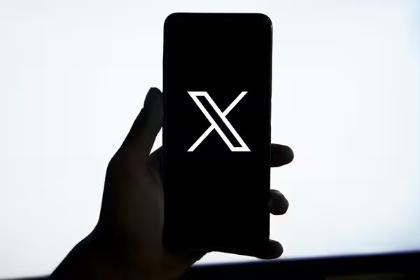La red social X presentó fallas en su funcionamiento la mañana de este lunes 16 de febrero, situación que fue reportada por usuarios