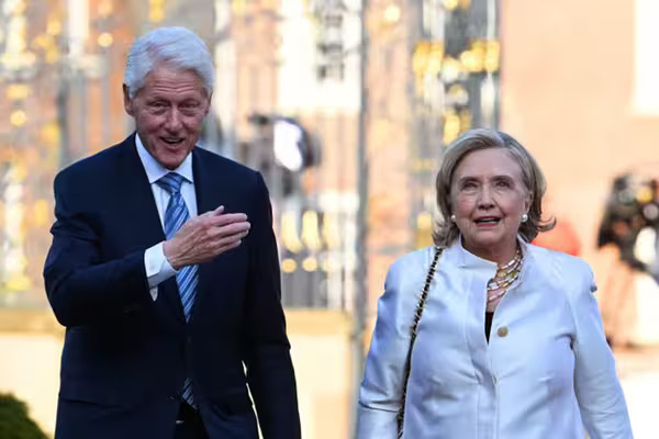 Los Clinton testificarán en una investigación del Congreso de Estados Unidos sobre el delincuente sexual Jeffrey Epstein, informó un portavoz