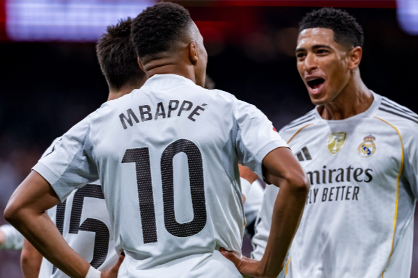 El sorteo de los octavos de final de la "Champions League" de la UEFA se celebró este viernes en la sede de la UEFA, en Nyon, Suiza