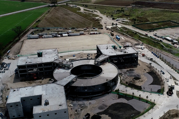 Canacintra pide a Gobierno de Puebla ampliar banco de tierra en Polo de Desarrollo de San José Chiapa