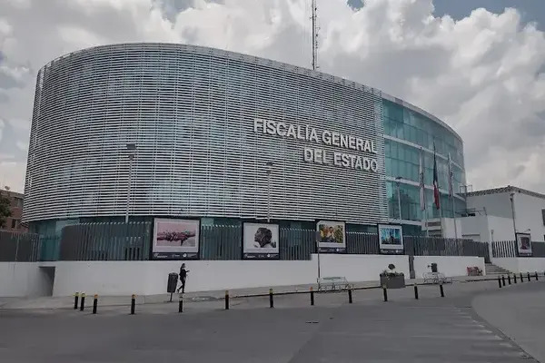 La FGE Puebla explicó que la niña hospitalizada dio positivo a fentanilo por los medicamentos que recibió para atender sus convulsiones