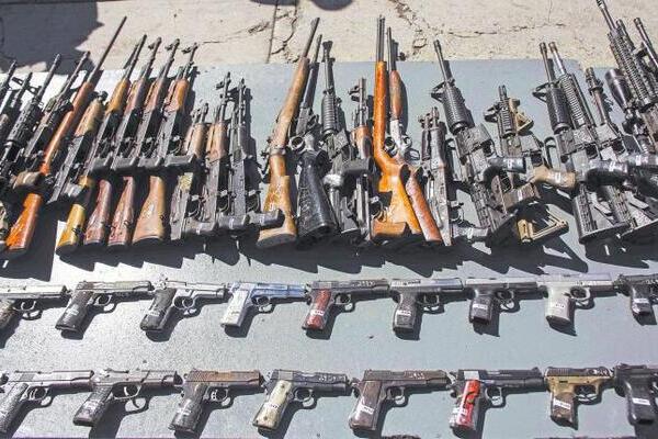 La mayor parte de armas y equipo táctico que decomisa el gobierno de México en las aduanas es fabricado en Estados Unidos, pero no es el único