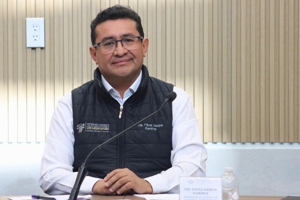 Líder del Congreso de Puebla, Pavel Gaspar, propone foros para dialogar sobre proyecto del Cablebús