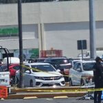 Un hombre que realizaba mantenimiento en una luminaria del estacionamiento de la plaza comercial Cruz del Sur perdió la vida