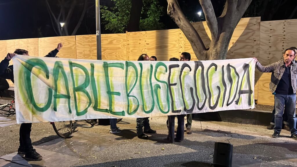 Continúan protestas contra Cablebús en Puebla: marchan estudiantes y ambientalistas lanzan pronunciamiento