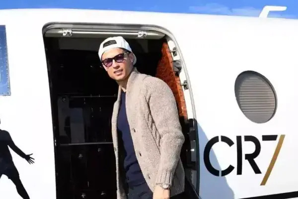 Según webs de seguimiento de vuelos, el 2 de marzo aterrizó en Madrid un jet privado procedente de Riad vinculado con Cristiano Ronaldo